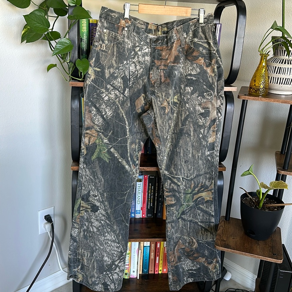 Camo pants